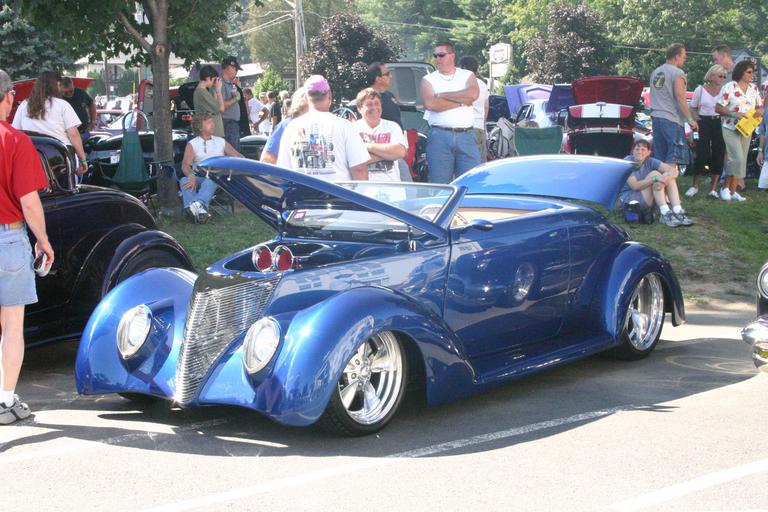 Posie 37 ford convertable
